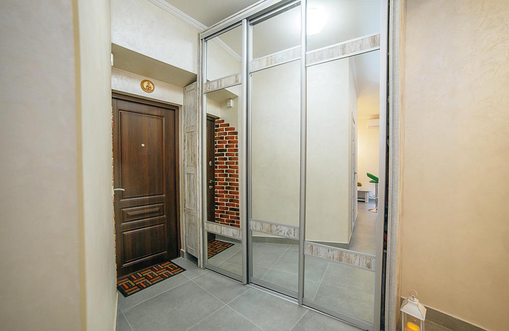 Apartment At Lyulki 利沃夫 外观 照片