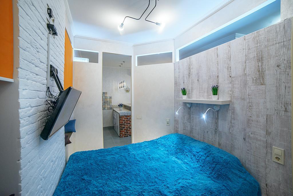 Apartment At Lyulki 利沃夫 外观 照片